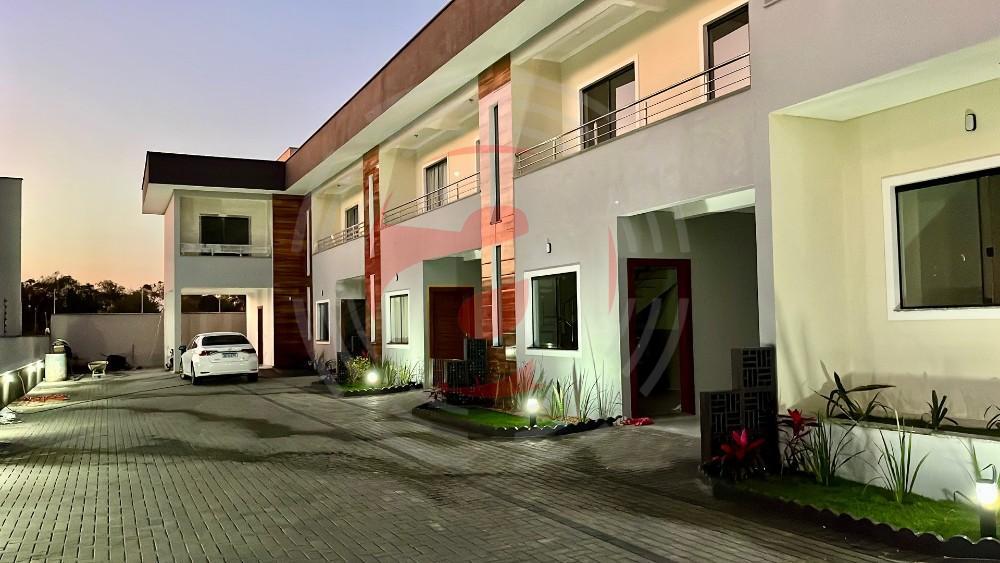 Casa à venda  no Bom Retiro - Joinville, SC. Imóveis