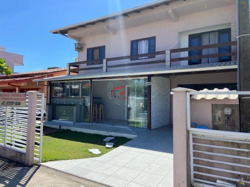 Casa à venda  no Prainha - São Francisco do Sul, SC. Imóveis