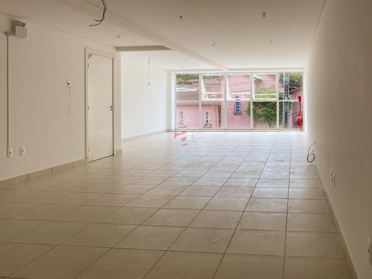 Sala comercial à venda  no Anita Garibaldi - Joinville, SC. Imóveis