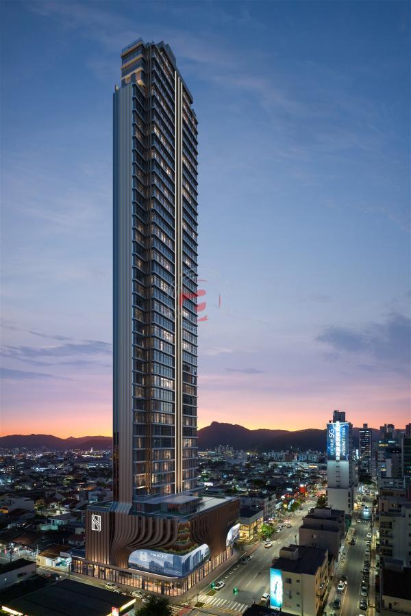 Apartamento à venda  no Centro - Balneário Camboriú, SC. Imóveis