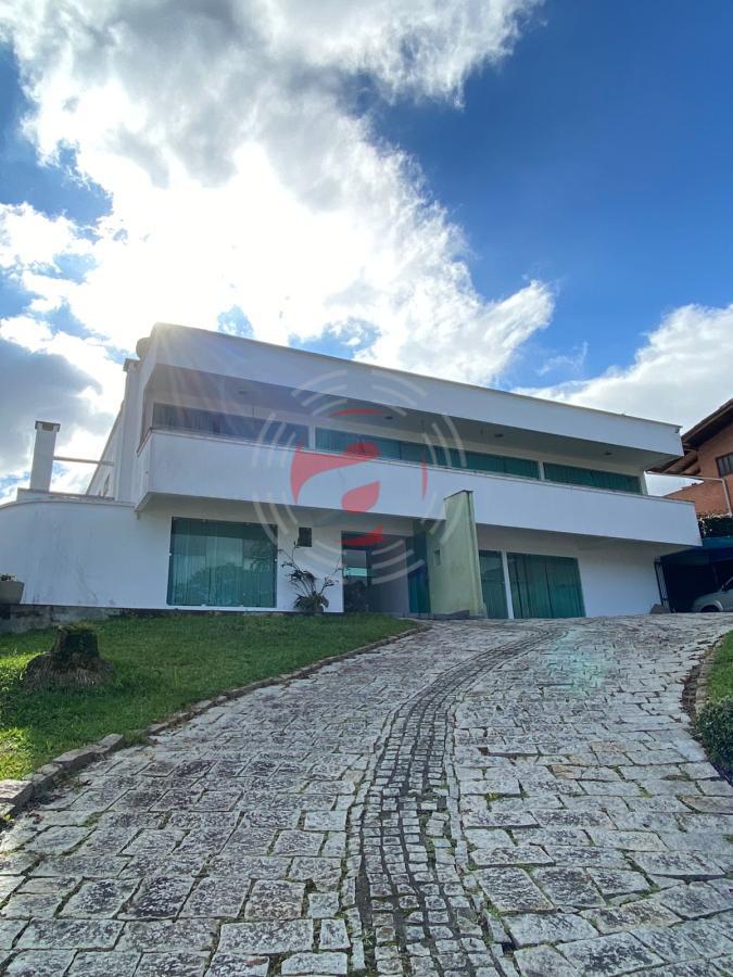 Casa à venda  no Boa Vista - Joinville, SC. Imóveis