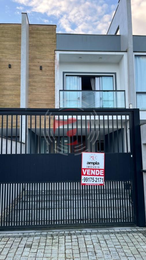 Casa à venda  no Glória - Joinville, SC. Imóveis