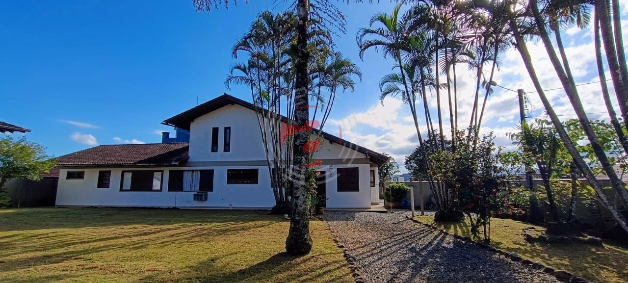 Casa à venda  no Saguaçu - Joinville, SC. Imóveis