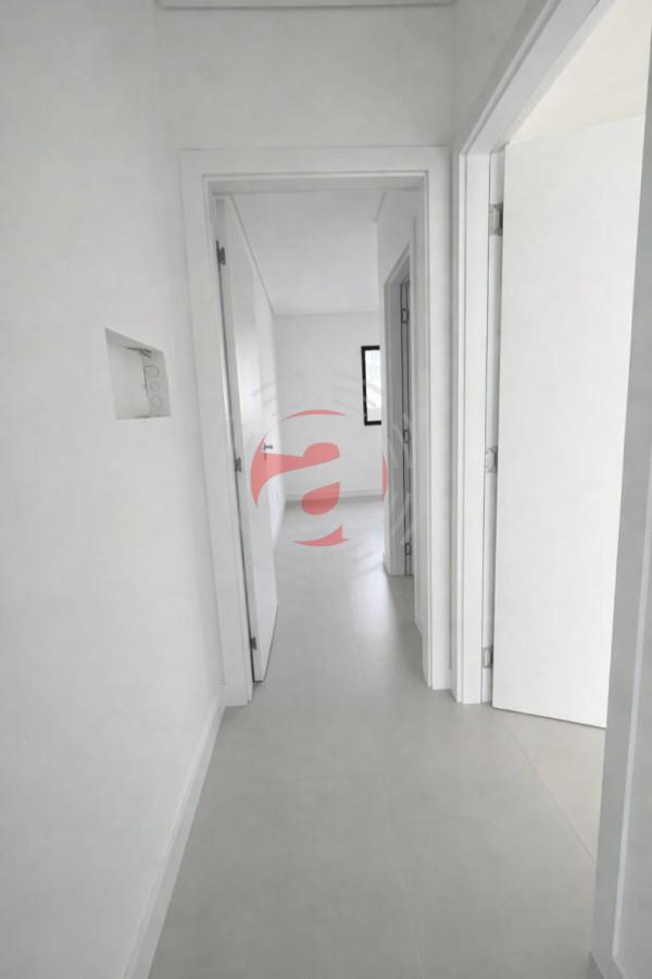 Casa com 2 Dormitórios à venda, 87 m² por R$ 540.000,00 Casa com 2 Dormitórios à venda, 87 m² por R$ 540.000,00